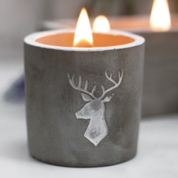 Medium Pot Stags Head Concrete Candle with Single Wooden Wick - Whiskey & Woodsmoke