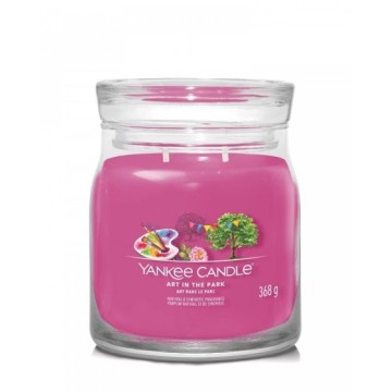 Yankee Candle Signature Collection Medium Jar - Art In The Park